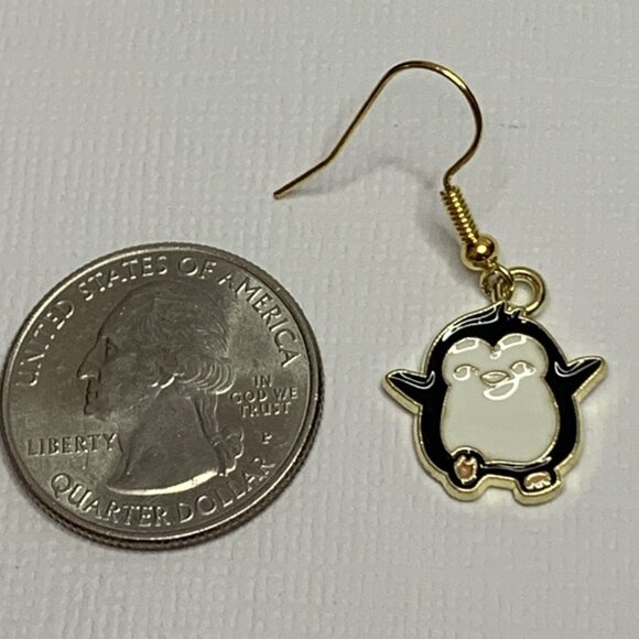 Penguin Earring, Christmas Earring, Gift Idea, Holiday Earring, Winter Earring - Picture 3 of 7